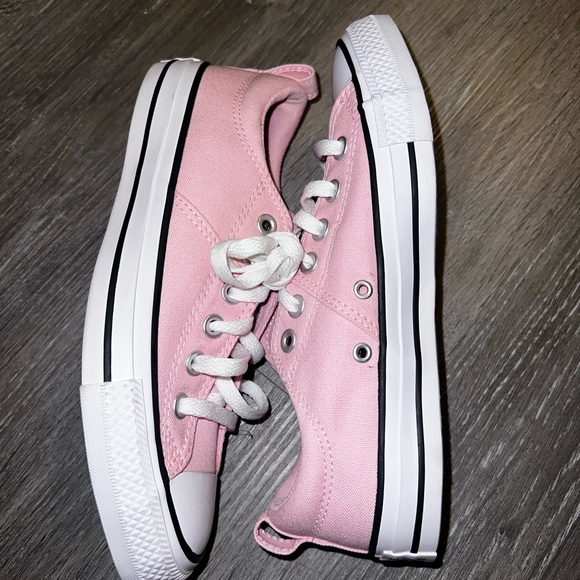 Pink Converse - Picture 3 of 6
